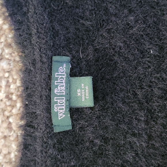 Half Top - Picture 3 of 4